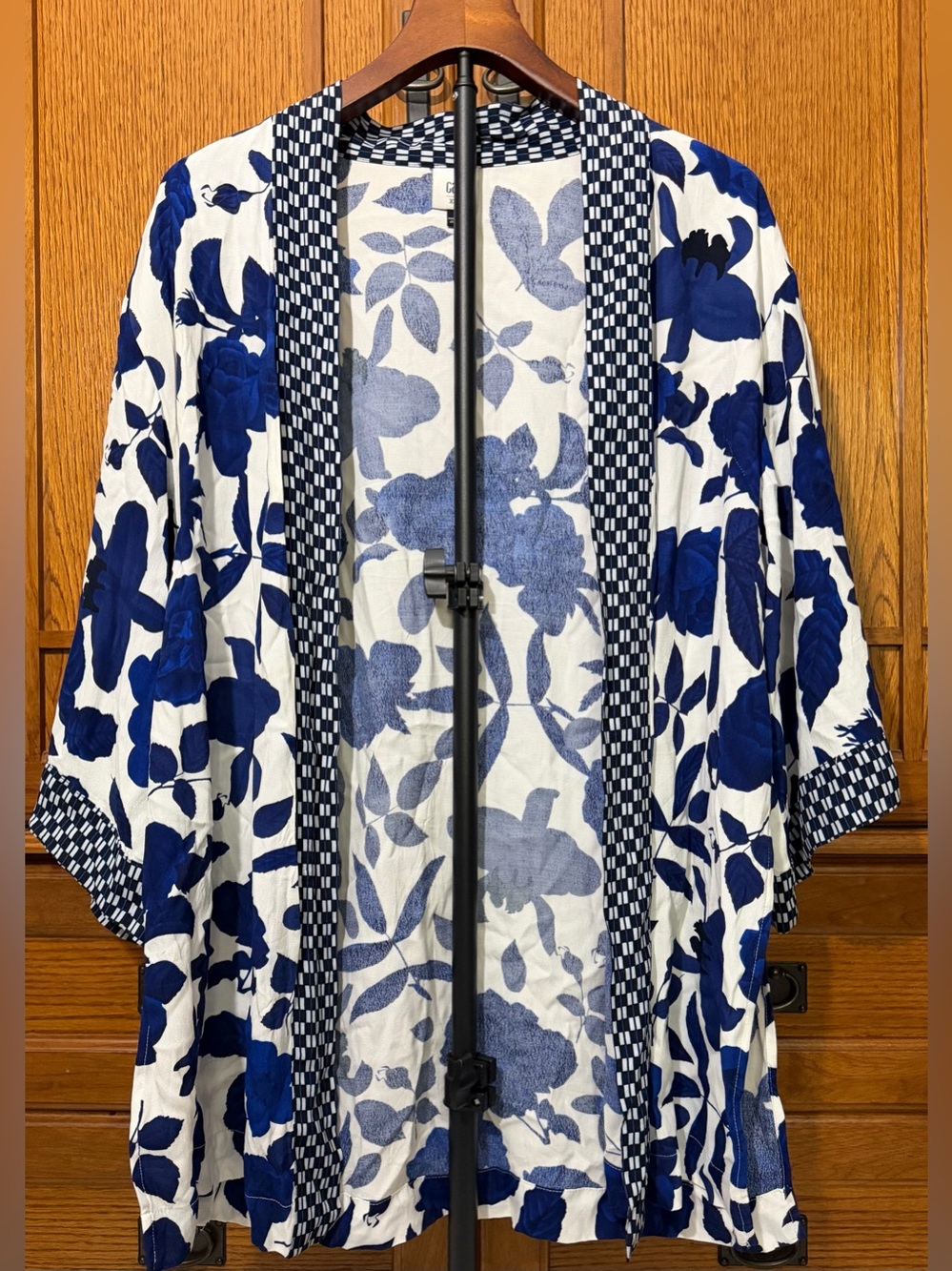 CAbi Botanical Kimono Jacket Floral Open Front Oversized Layer Grandma  #5661
